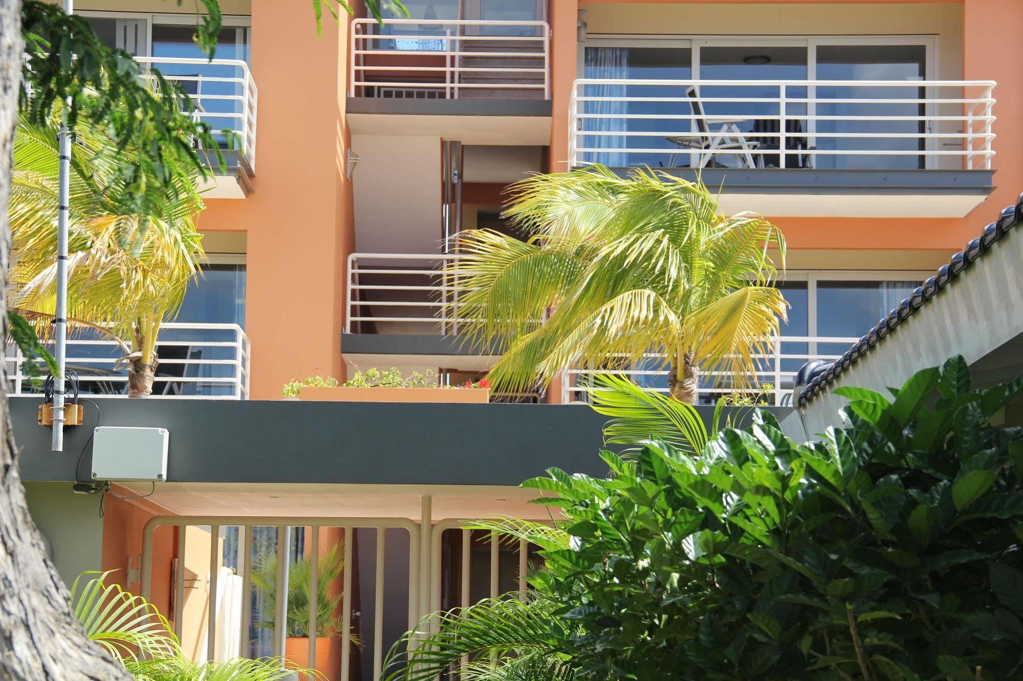 Bonaire Seaside Apartments Exterior photo